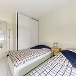 Lumineux A Deux Pas D Aeroport Apartmán