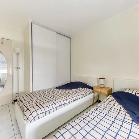 Lumineux A Deux Pas D Aeroport Apartamento