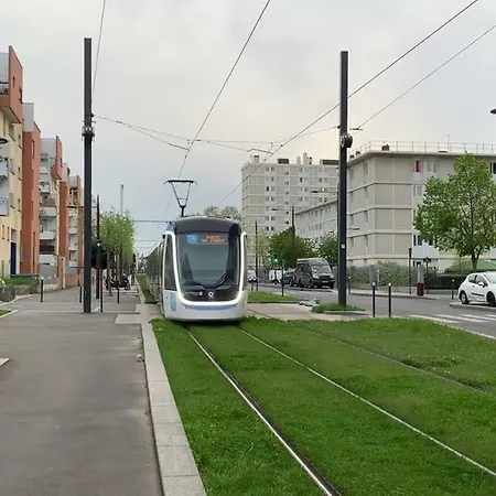 Lumineux A Deux Pas D Aeroport Apartamento *